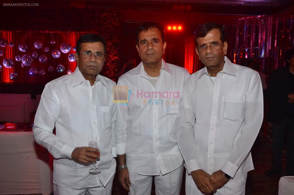 abbas mastan with brother at Sachin Joshi's wedding reception with Urvashi Sharma in J W Marriott, Mumbai on 2nd March 2012