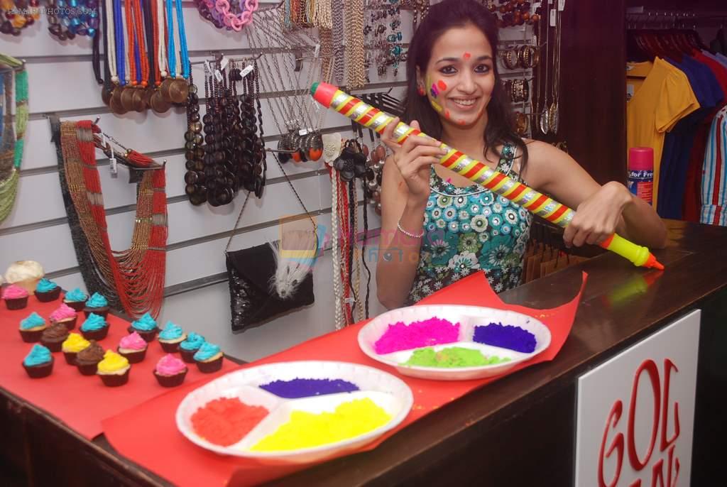 at Golmaal store pre holi bash in Lokhandwala on 7th March 2012