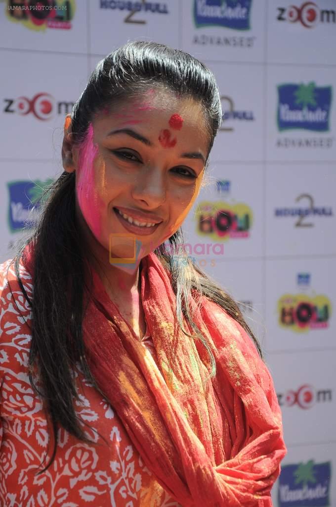 Rupali Ganguly at Zoom Holi celebrations in Mumbai on 8th March 2012