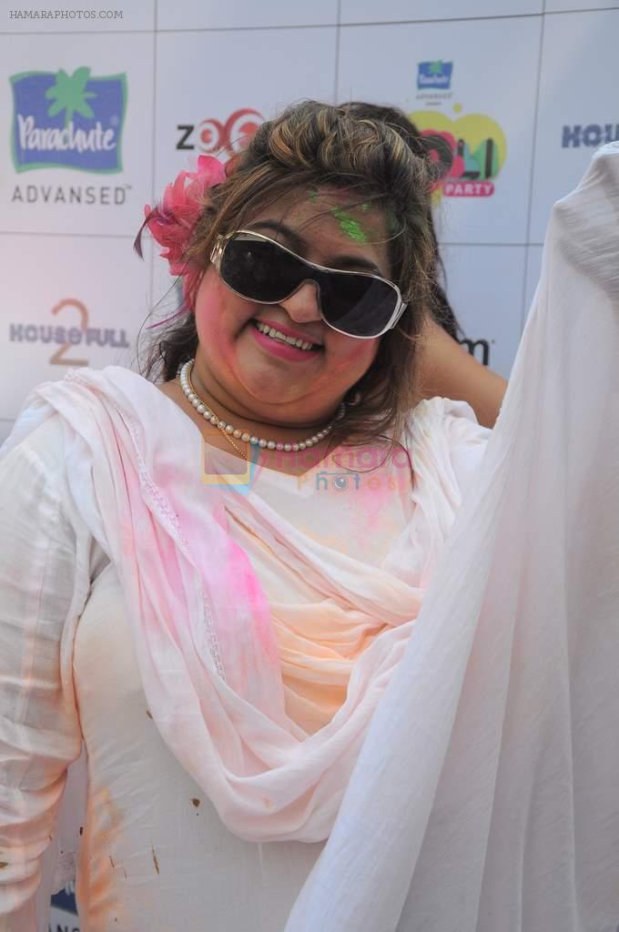 Dolly Bindra at Zoom Holi celebrations in Mumbai on 8th March 2012