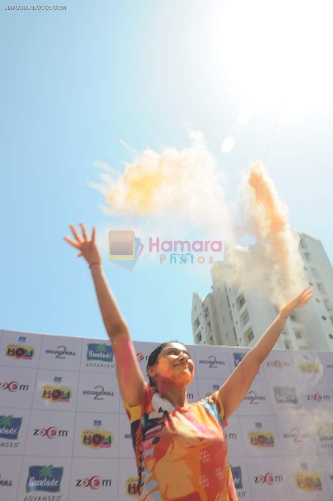 Ragini Khanna at Zoom Holi celebrations in Mumbai on 8th March 2012