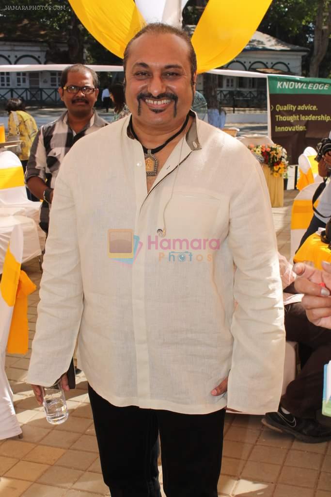Leslie Lewis at Shapoorji Pallonji Race in RWITC Mahalaxmi Race Course on 18th March 2012