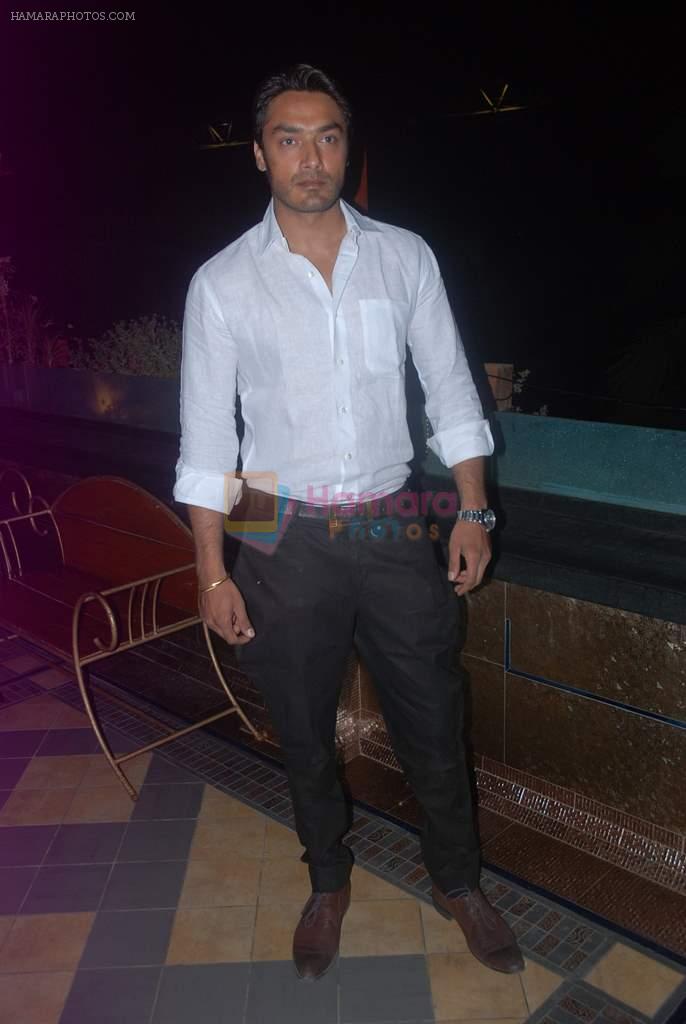 Shashank Sharma at Colors Chal party in Citizen Hotel on 19th March 2012