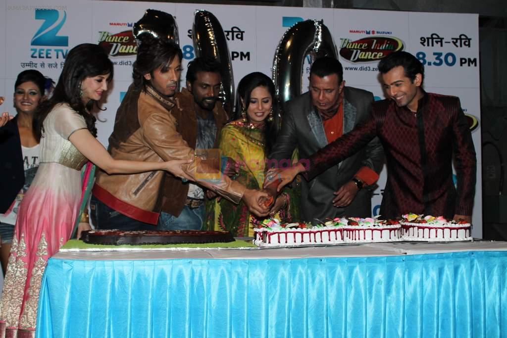 Mithun Chakraborty, Remo D Souza, Geeta Kapur, terrence lewis, Saumya Tandon, Jay Bhanushali at Dance India Dance 100 episodes in Famous on 20th March 2012