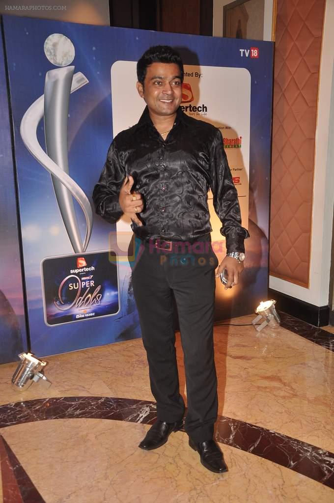 Navin Prabhakar at IBN 7 Super Idols in Taj Land's End on 20th March 2012