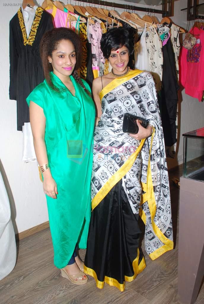 Mandira Bedi, Masaba at Atosa in Khar, Mumbai on 20th March 2012
