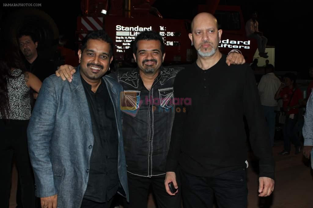 Shankar Mahadevan, Ehsaan Noorani, Loy Mendonsa at Mirchi Music Awards 2012 in Mumbai on 21st March 2012