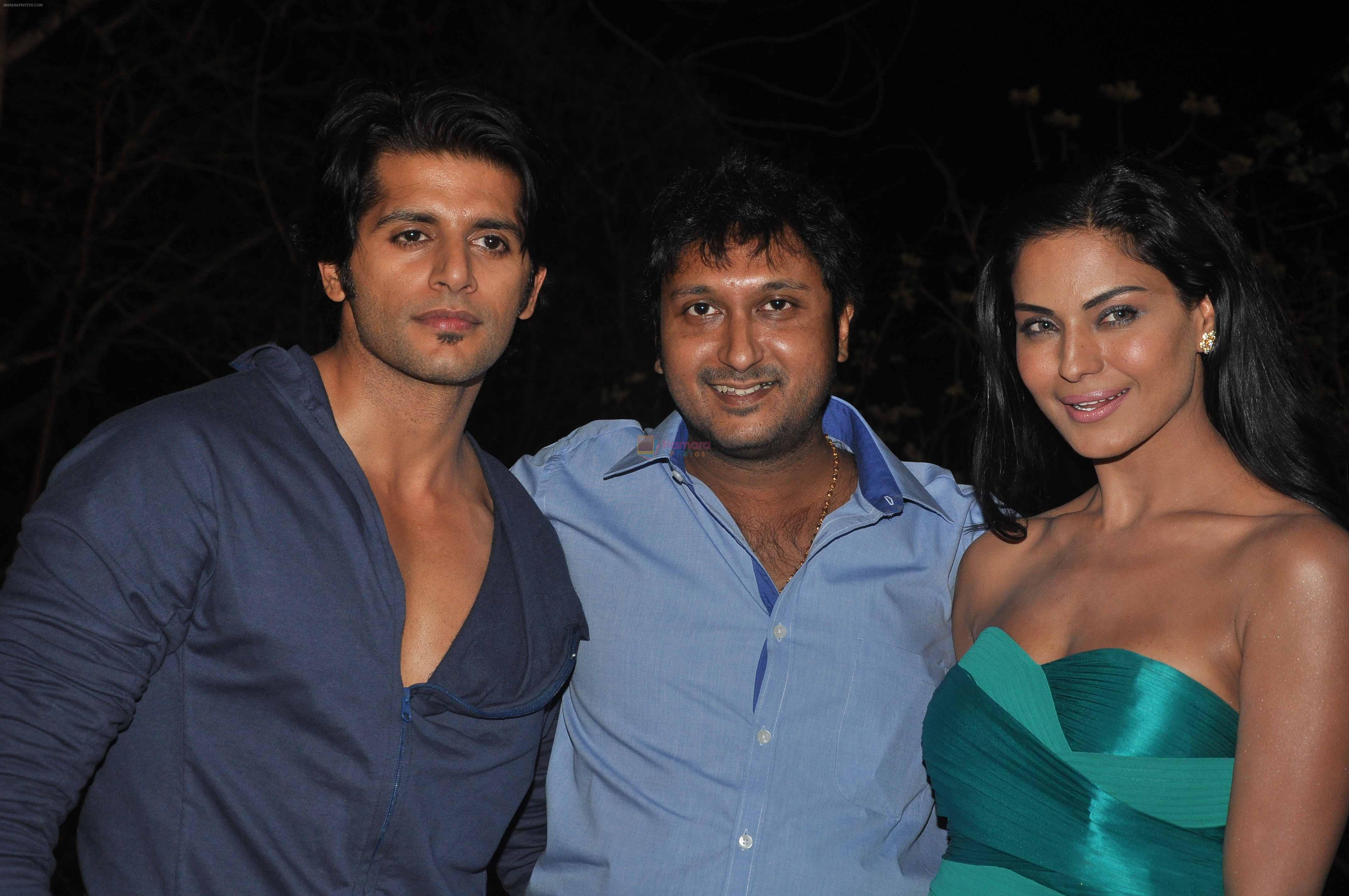 Karanveer-Bohra,-Hemant-Madukar-and-Veena-Malik at the Thriller and Horror Movie Mumbai 125 Kms on 21st March 2012