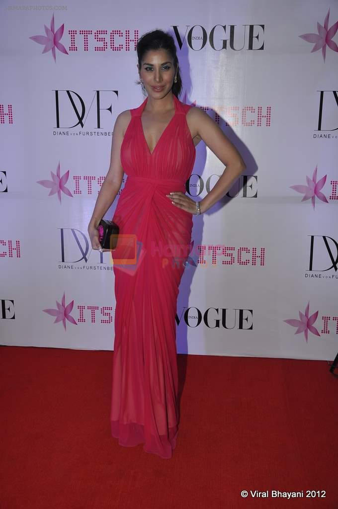 Sophie Chaudhary at DVF-Vogue dinner in Mumbai on 22nd March 2012