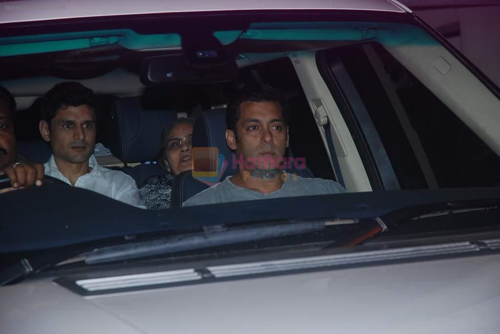 Salman Khan pays tribute to Mona Kapoor in Mumbai on 25th March 2012