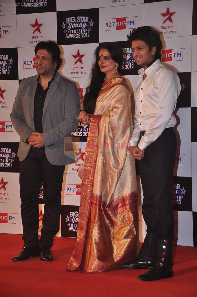 Rekha, Govinda, Ritesh Deshmukh at Big Star Young Entertainer Awards in Mumbai on 25th March 2012