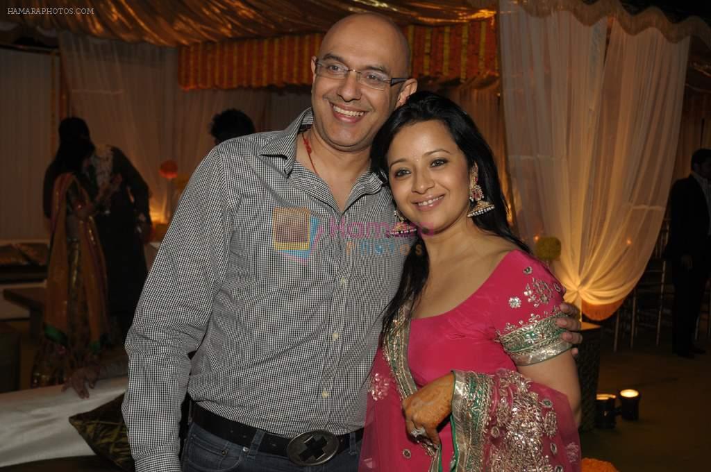 Manharan Singh with Reemma Sen at Reema Sen wedding reception in Mumbai on 25th March 2012