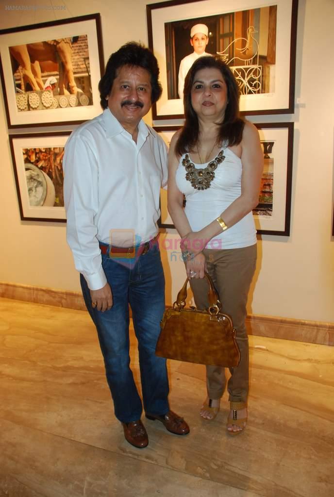 Pankaj Udhas at photographer Shantanu Das exhibition in Tao Art Gallery on 28th March 2012
