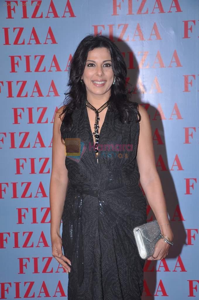 Pooja Bedi at Zarine Khan's Fizaa store launch in Mumbai on 30th March 2012