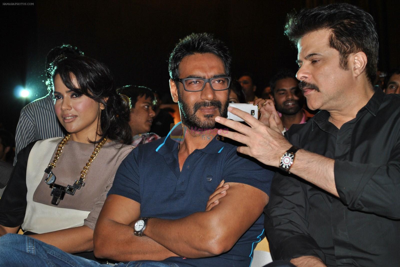 Anil Kapoor, Ajay Devgn, Sameera Reddy at Grand Music Launch in Delhi for Tezz on 30th March 2012