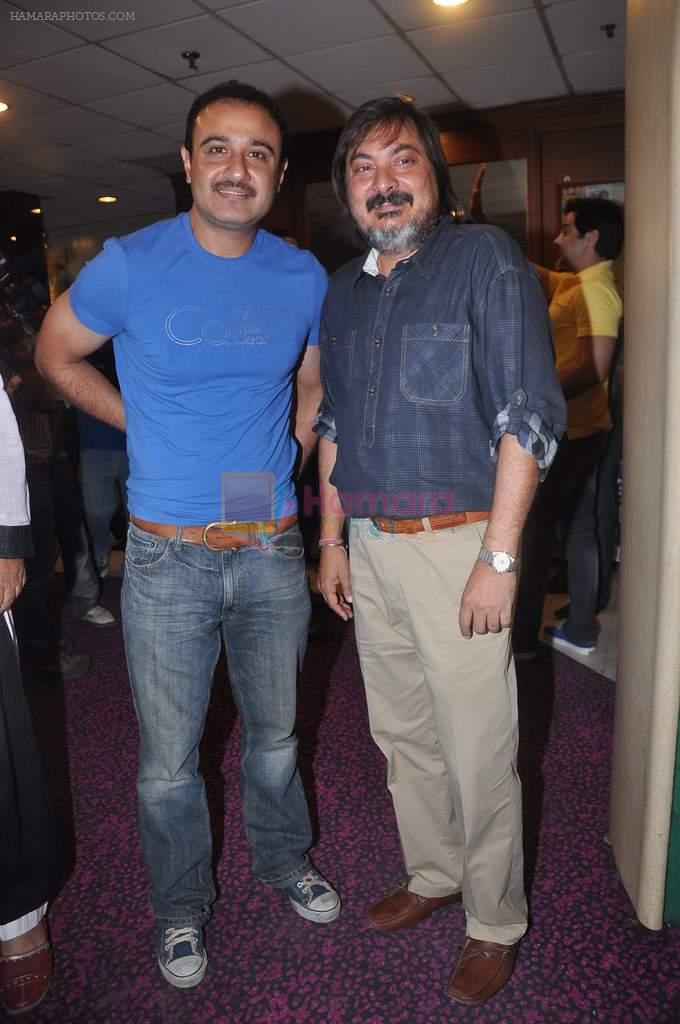Vivek Mushran, Tony Singh at the Celebration of the Completion Party of 100 Episodes of PARVARISH kuch khatti kuch meethi in bowling alley on 7th April 2012