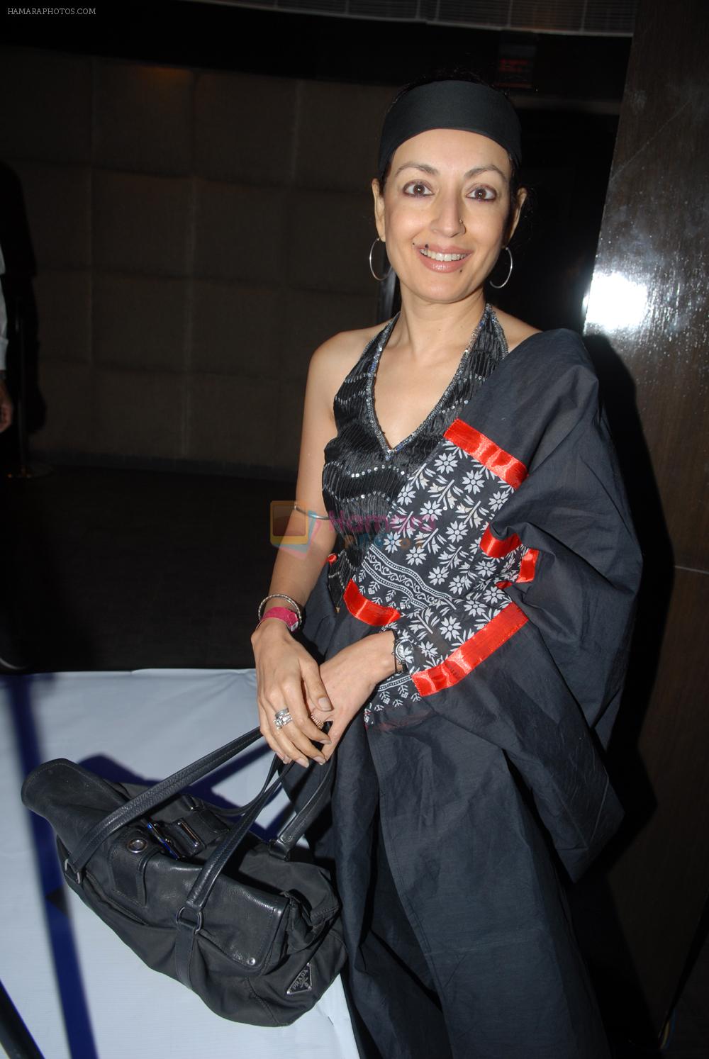 Nisha Singh at the launch of singer Azaan Khan's debut album Philo- sufi in New Delhi on 30th March 2012