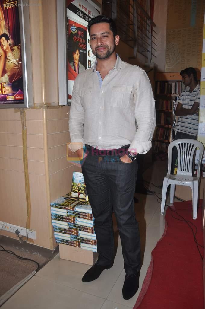 Aftab Shivdasani at Jack Canfield book launch in Crossword, Mumbai on 11th April 2012