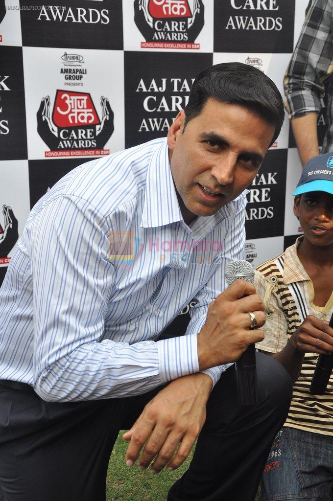 Akshay Kumar at Aaj Tak Care awards event in Renaissance, Mumbai on 11th April 2012