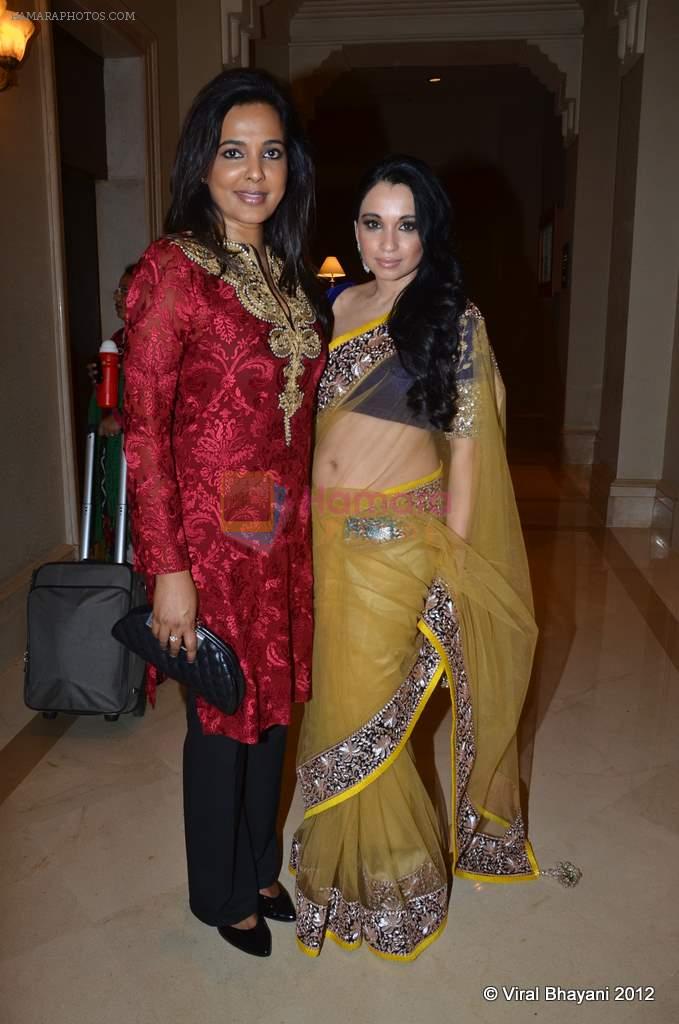 Sunita Menon, Sheetal Mafatlal at Manish Malhotra - Lilavati's Save & Empower Girl Child show in Mumbai on 11th April 2012