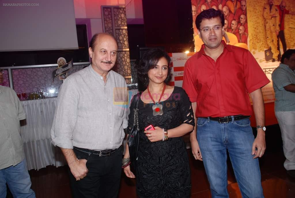 Anupam Kher, Divya Dutta at Chhodo Kal Ki Baatein film premiere in Trident, Mumbai on 11th April 2012