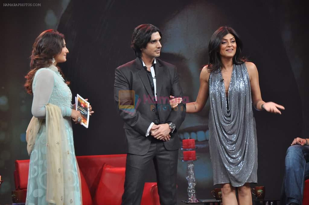 Sushmita Sen, Raveena Tandon, Zayed Khan at Raveena's chat show for NDTV on 17th April 2012
