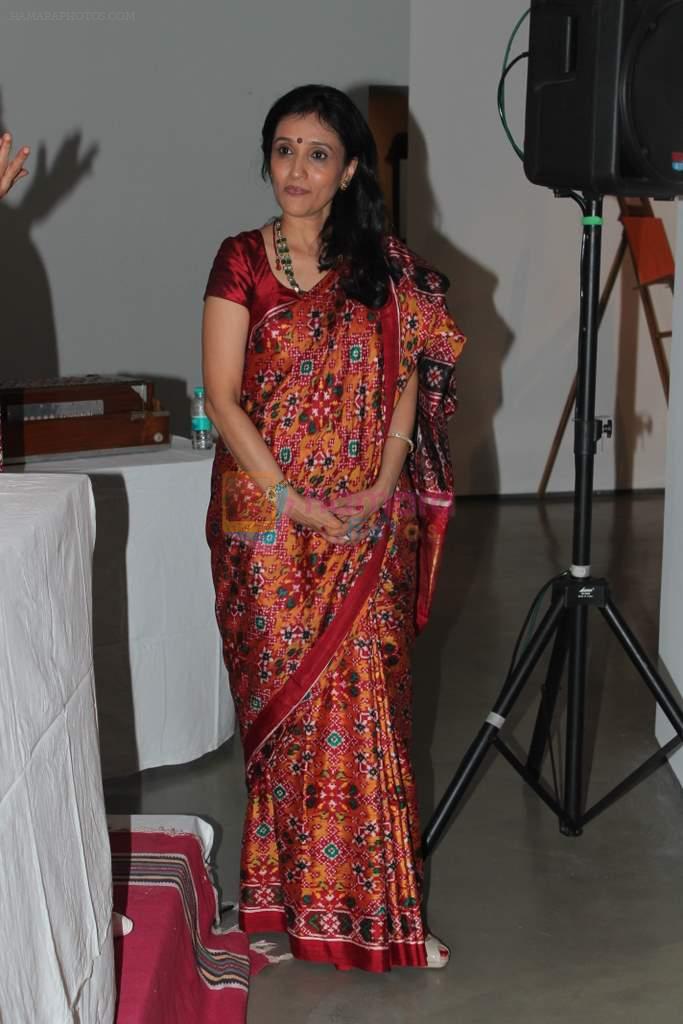at the launch of Soha Parekh's Sari - Splendour In Thread in Mumbai on 18th April 2012