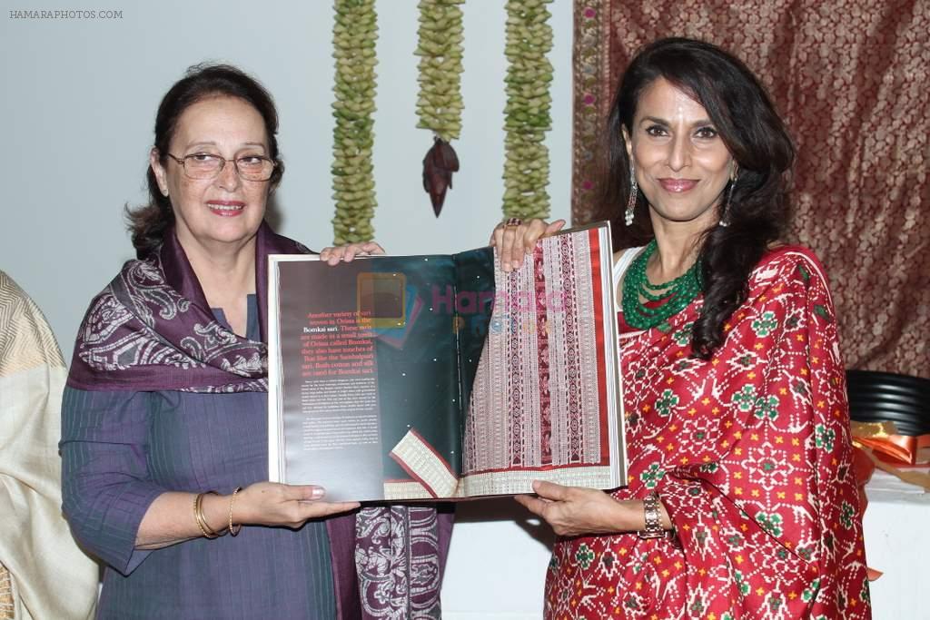 Shobha De at the launch of Soha Parekh's Sari - Splendour In Thread in Mumbai on 18th April 2012