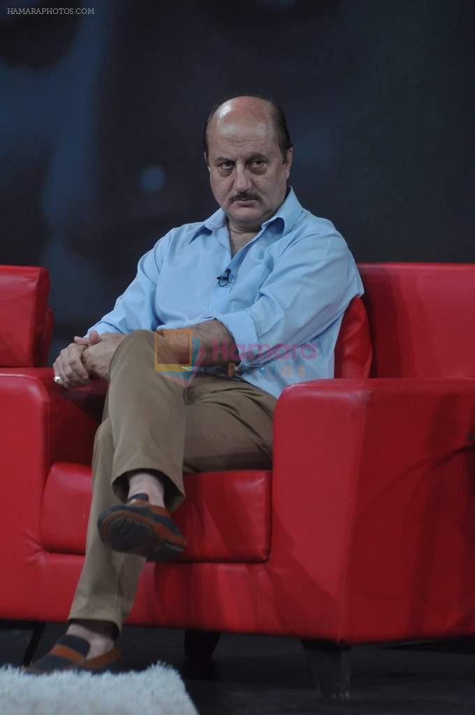 Anupam Kher on Raveena's NDTV chat show in Yashraj on 19th April 2012