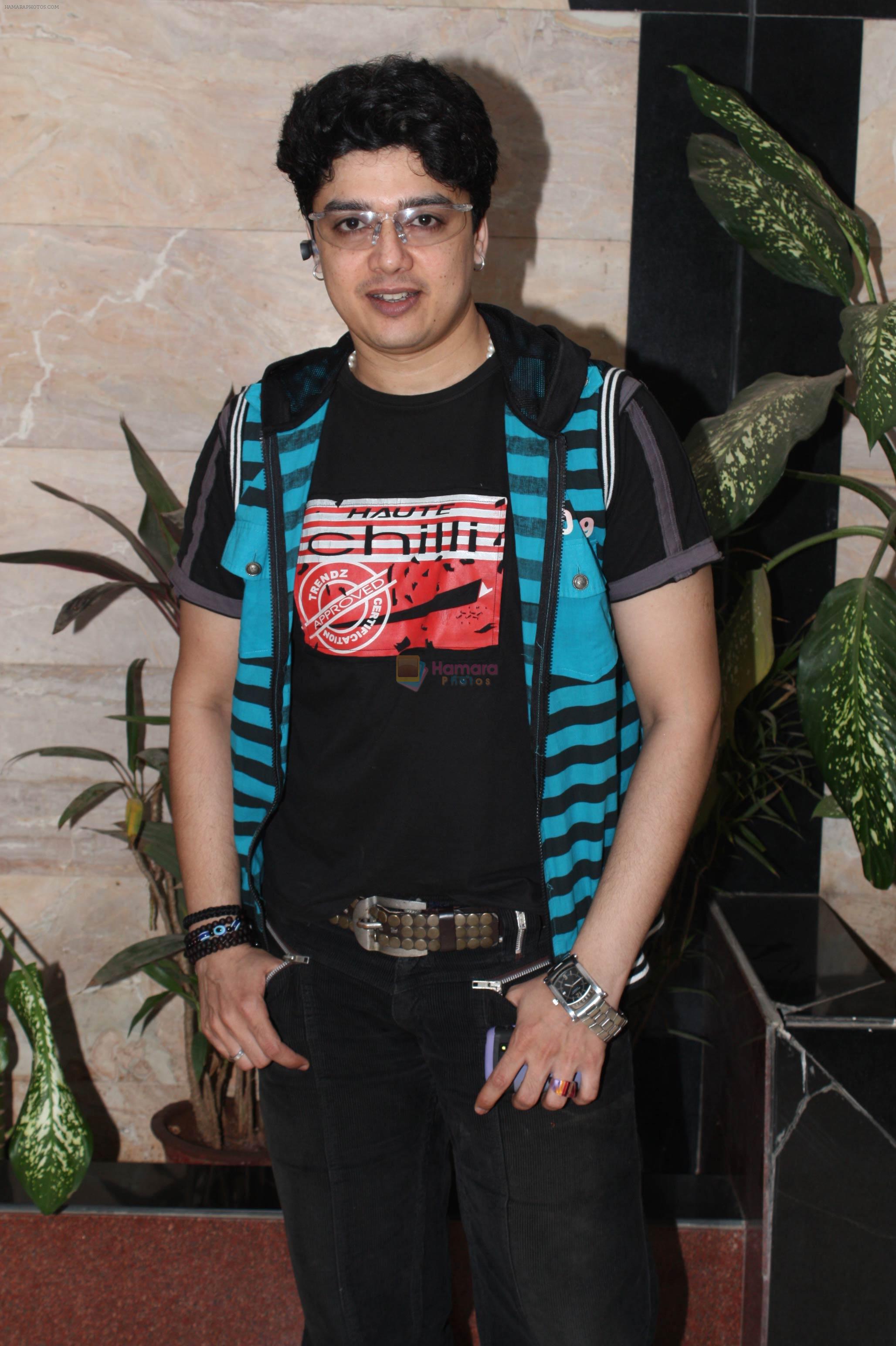 Harish  At Priyadarshan Success Party