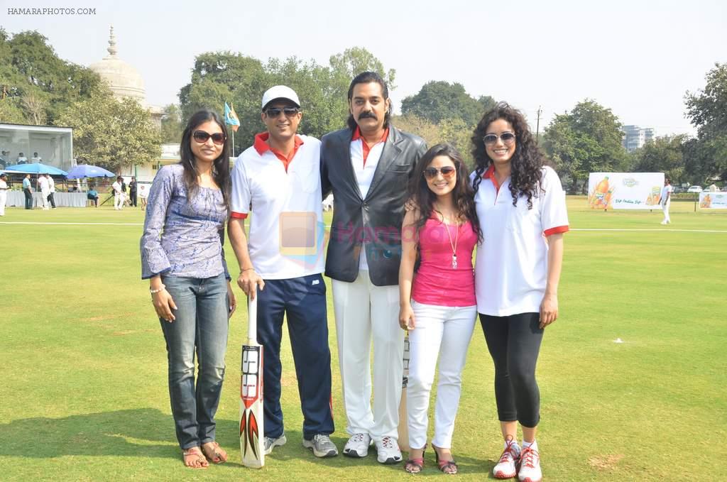 Sanjay Suri, Chandrachur Singh, Shreya Narayan and Chitrakshi at Palchhin film t20 cricket match in Mumbai on 24th April 2012