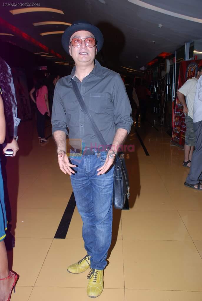 Vinay Pathak at Life Ki Toh Lag Gayi premiere in Cinemax on 25th April 2012