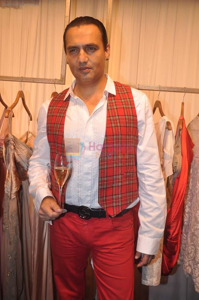 Marc Robinson at Shantanu Nikhil store launch in Bandra, Mumbai on 26th April 2012