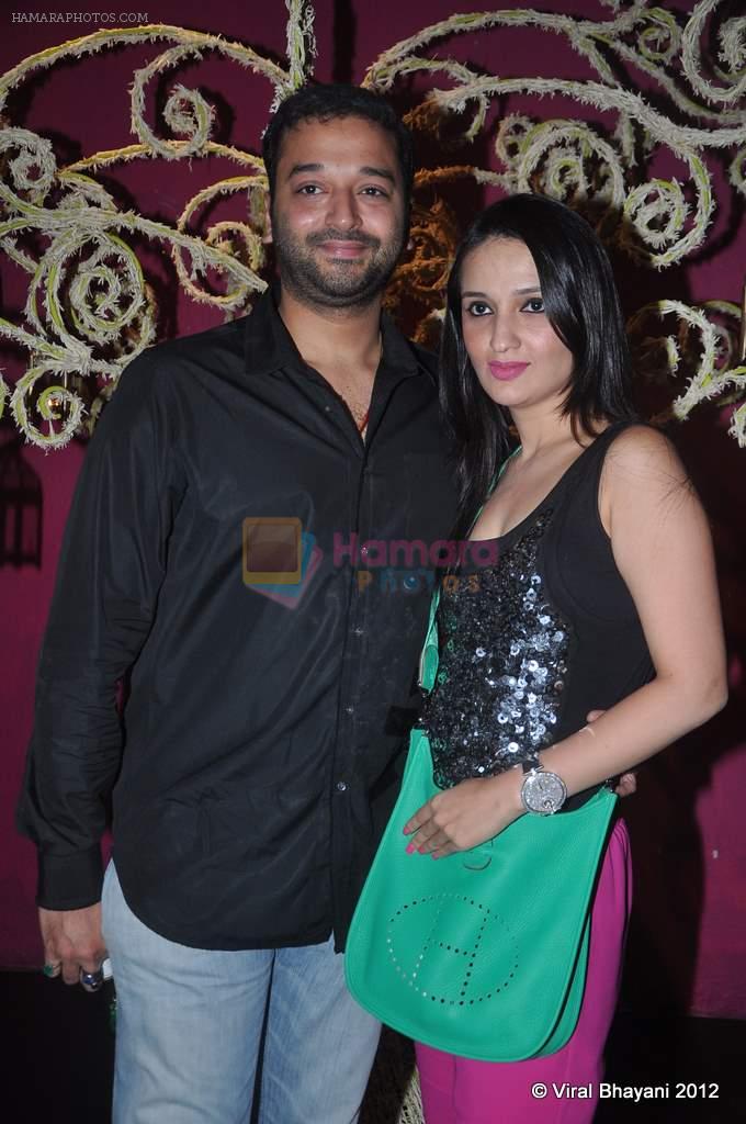 sunny and anu dewan at Mozez Singh collection launch in Good Earth on 28th April 2012