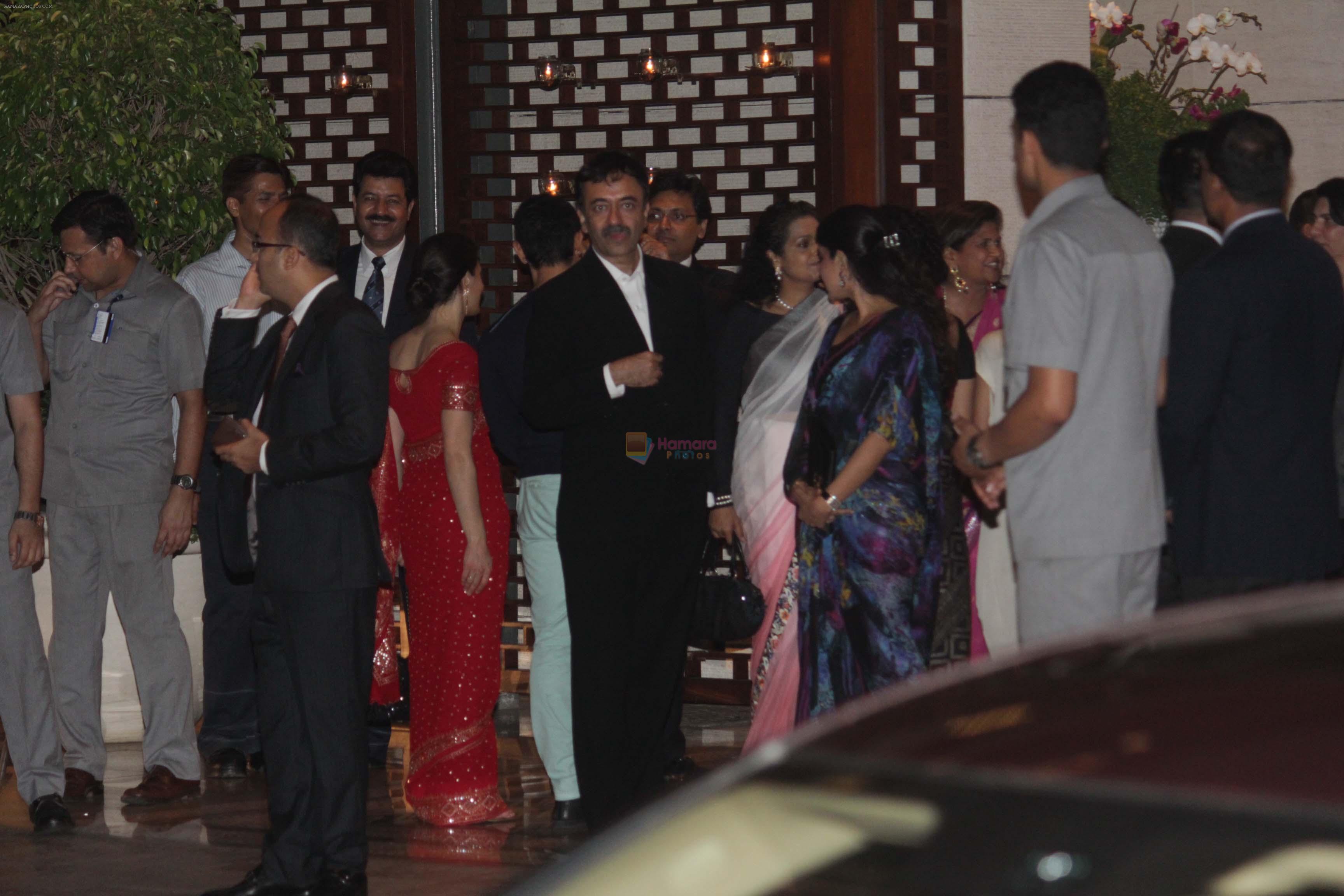 Rajkumar Hirani at Mukesh Ambani hosted gala dinner for Mr. Ban Ki-moon, United Nations Secretary General at his residence Antilia, Peddar road on 28th April 2012