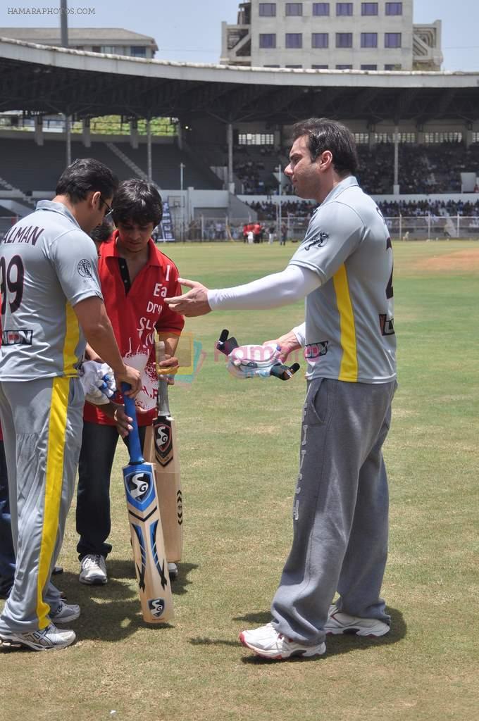 Sohail Khan at Junnon match organised by Roataract Club of HR College on 1st May 2012