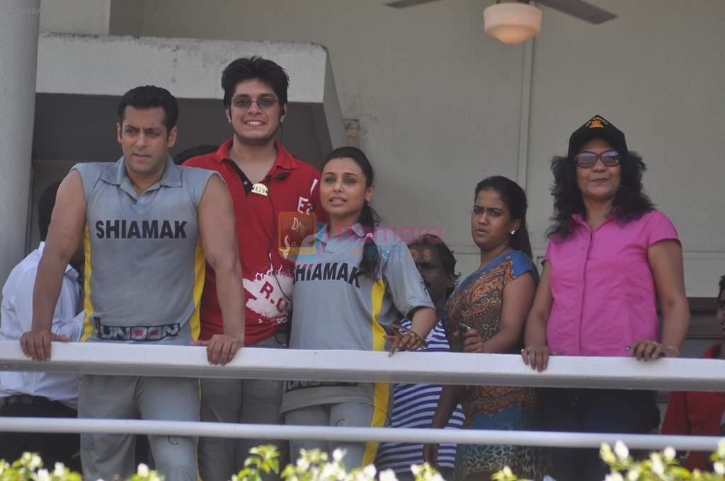 Salman Khan, Rani Mukherjee at Junnon match organised by Roataract Club of HR College on 1st May 2012