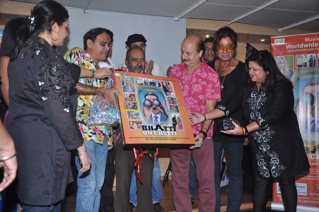 Anupam Kher, Shakti Kapoor at Bhatti on Chutti msuic launch in Fun Republic on 7th May 2012