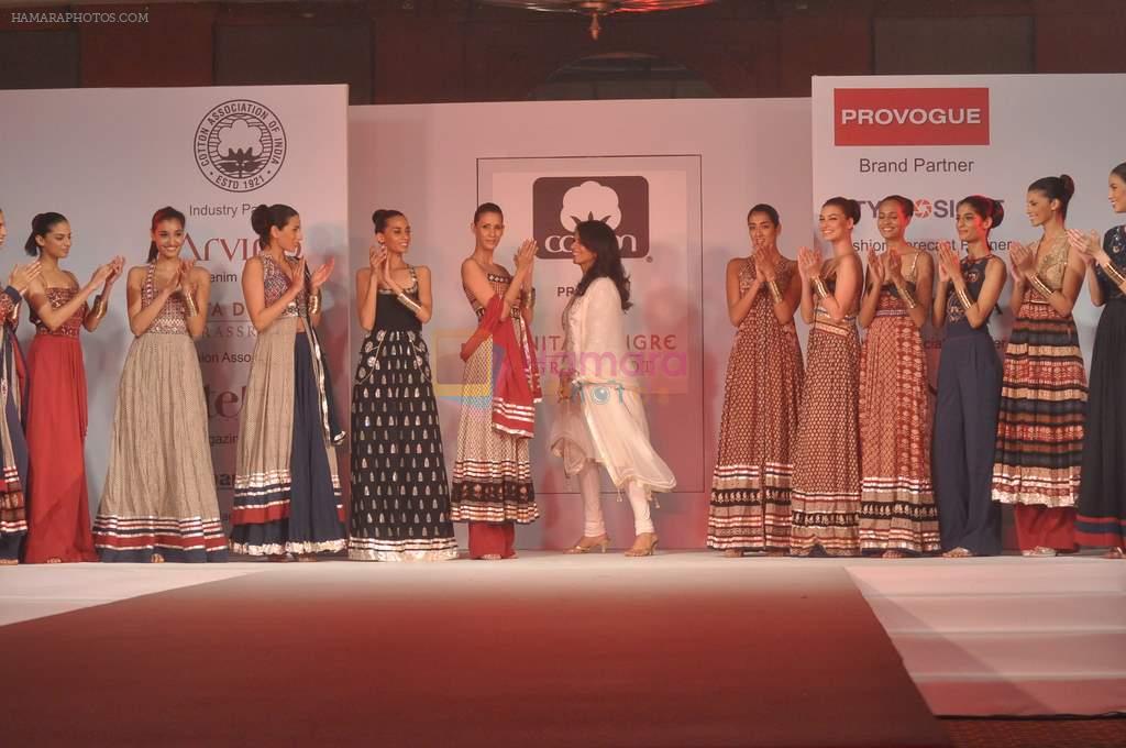 Anita Dogra at Anita Dongre Cotton Council fashion show in Mumbai on 8th May 2012