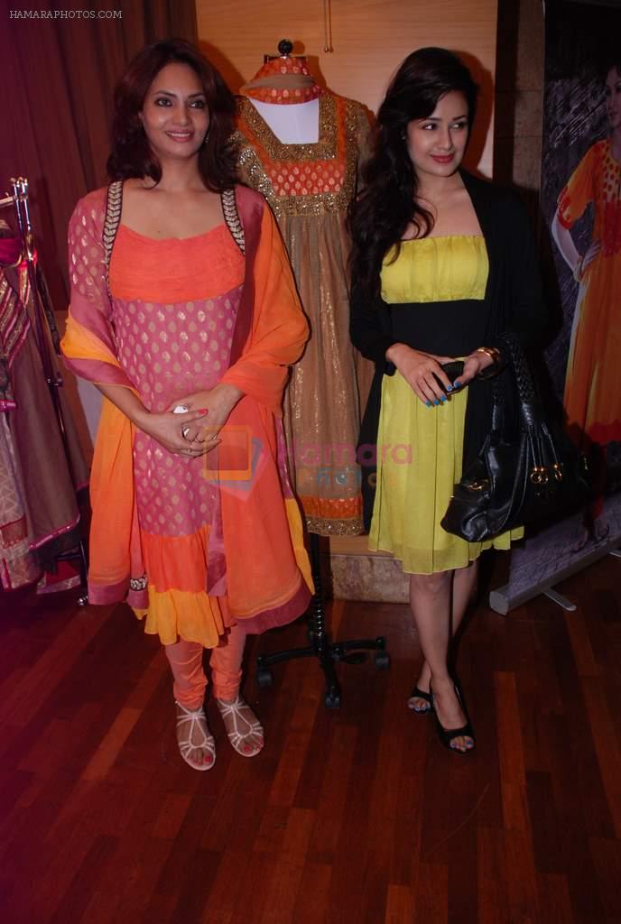 Yuvika Chaudhary at Anita More fashion event in Grand Hyatt, Mumbai on 11th May 2012