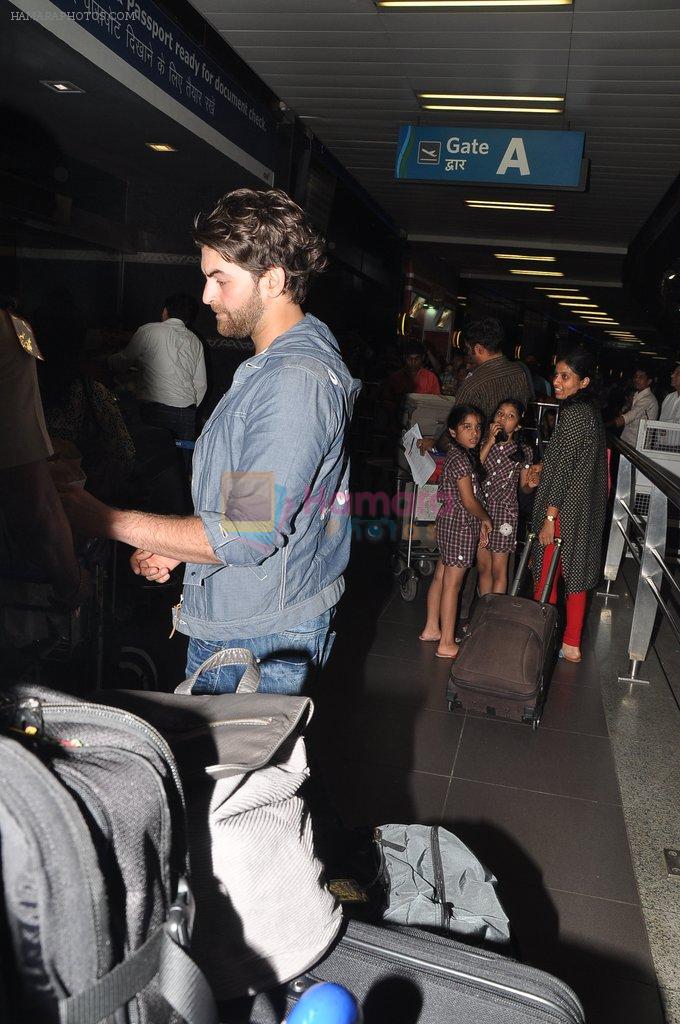 Neil Mukesh leave for 3G movie shoot in Airport, Mumbai on 11th May 2012