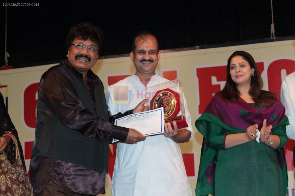 Nagma, Shravan Kumar at RK Excellence Awards in Bhaidas Hall, Mumbai on 12th May 2012