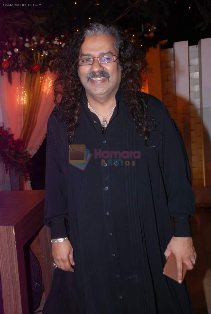 Hariharan at Talat Aziz concert in Blue Sea on 13th May 2012