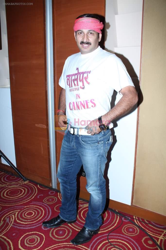 Manoj Tiwari at Gangs of Wasseypur press meet in Mumbai on 16th May 2012