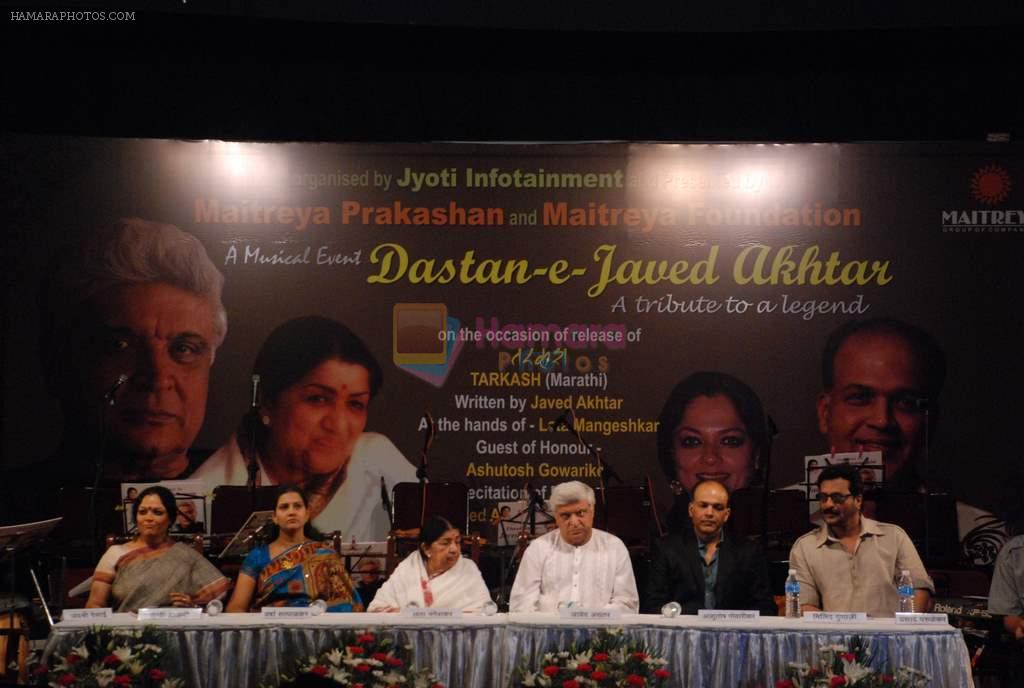 Lata,Tanvi,Javed,Milind,Ashutosh at Javed Akhtar's Bestsellin_g Book Tarkash Launched in Marathi on 19th May 2012