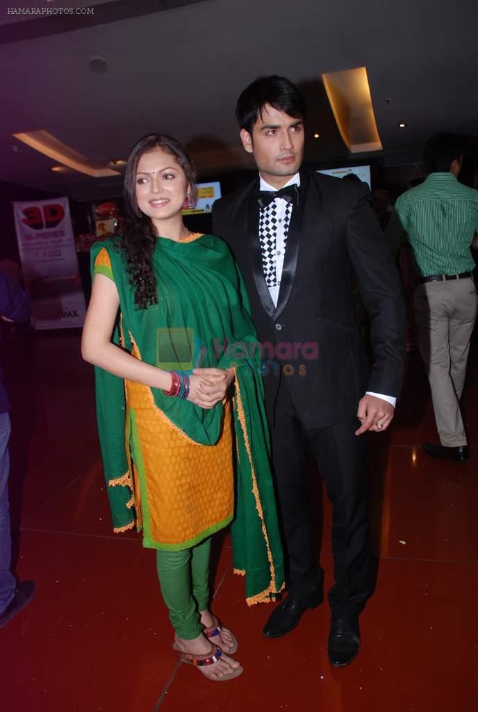 Drashti Dhami and Vivian Dsena at Madhubala serial red carpet launch in Cinemax, Mumbai on 21st  May 2012