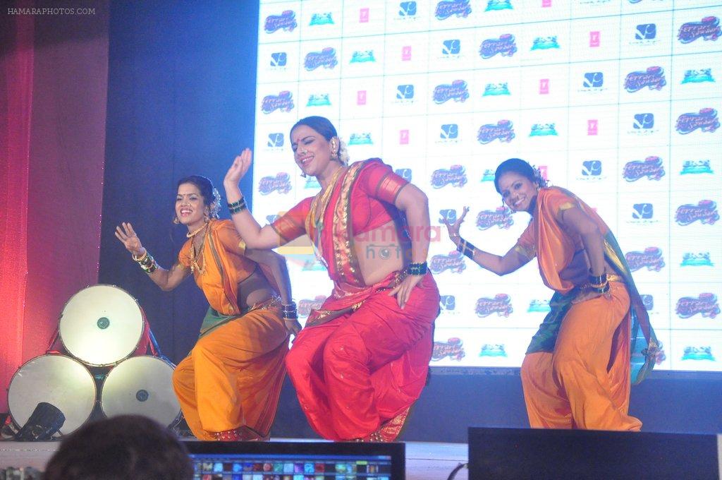 Vidya Balan item song to promote Ferrari Ki Sawari in Bandra, Mumbai on 25th May 2012