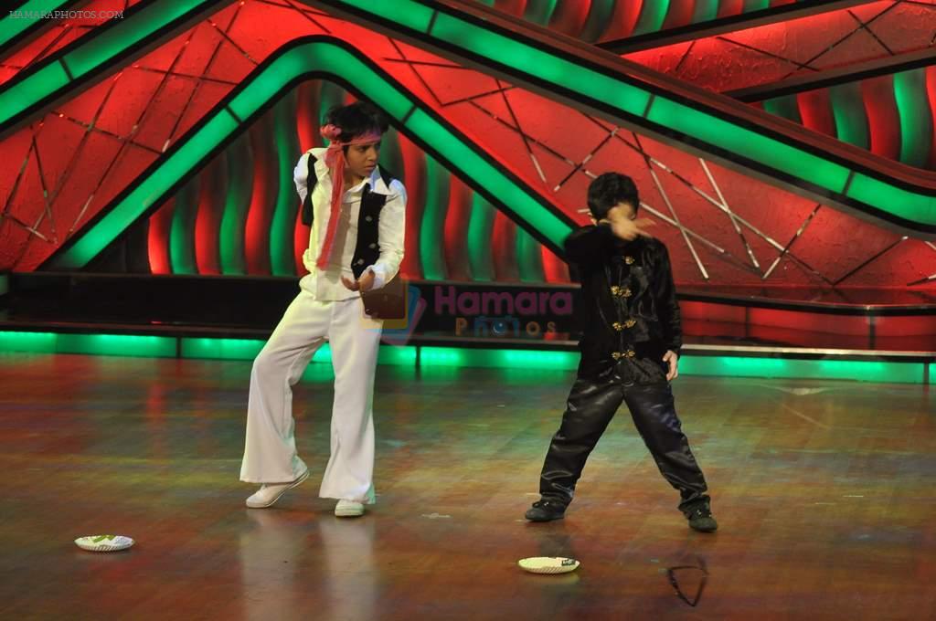on the sets of Lil Masters on 28th May 2012