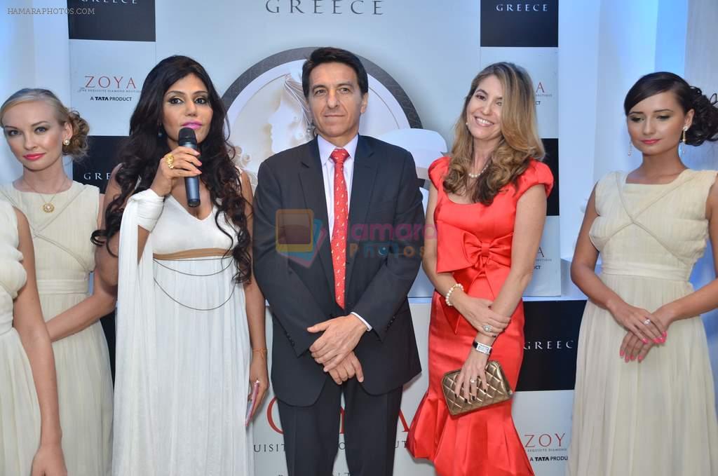 Nisha Jamwal at the diamond boutique GREECE launch by Zoya in Mumbai Store on 30th May 2012