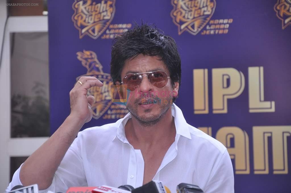 Shahrukh Khan interacts with media after KKR's maiden IPL title on 30th May 2012